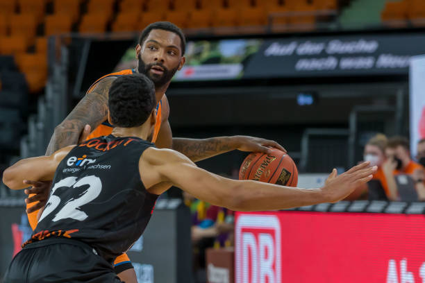 这笔续约避 这笔续约避